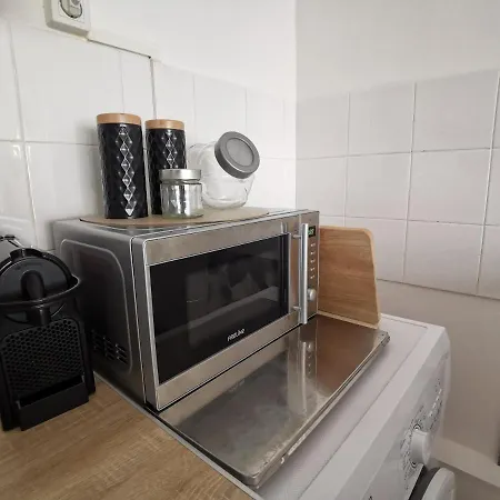 A 50 Metres De La Et 10 Minutes Du Vieux Port 70m2 Sur La Corniche Vue Apartment *