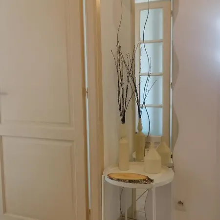 A 50 Metres De La Et 10 Minutes Du Vieux Port 70m2 Sur La Corniche Vue Apartment *